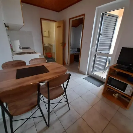 Apartment Tariba Supetarska Draga